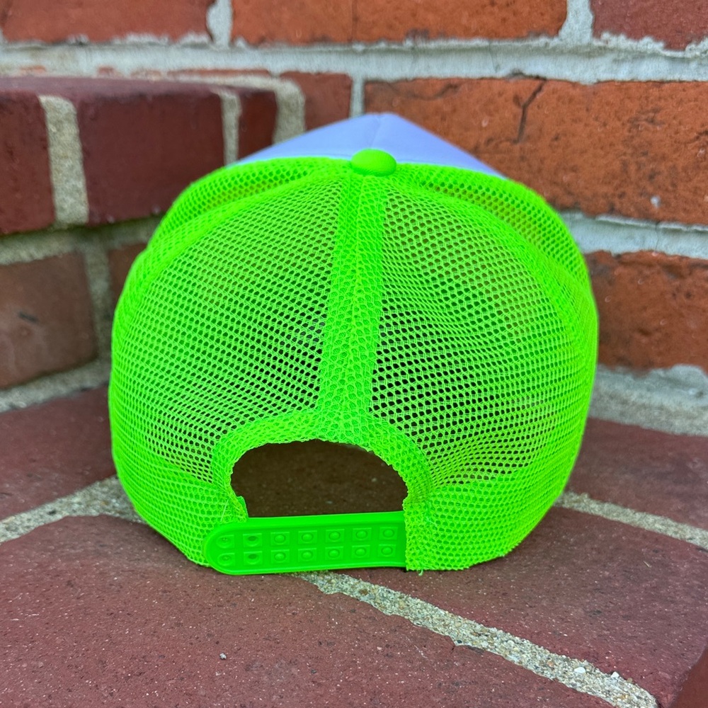 OOFOS Unisex Neon Yellow Green Trucker Hat - Picture 3 of 7